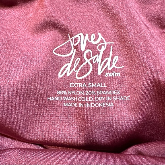 NWOT Jouse De Sable X REVOLVE Amber One Piece in metallic light plum. Size XS 🌴 - Picture 4 of 9